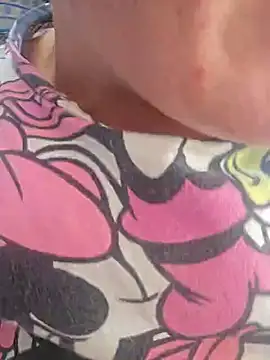 Snapshot of PinkTheHawk chatting on March 9, 2025, 9:25 pm PinkTheHawk online show from March 9, 2025, 9:25 pm