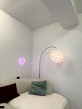 Rileysim88 online show from November 21, 2025, 9:52 am