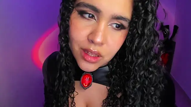 Amber smith20 online show from April 25, 2026, 3:42 am