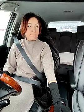 EvaXOAir online show from December 19, 2025, 5:10 am