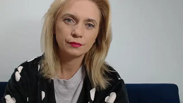 MysticCreature online show from November 11, 2025, 4:18 am