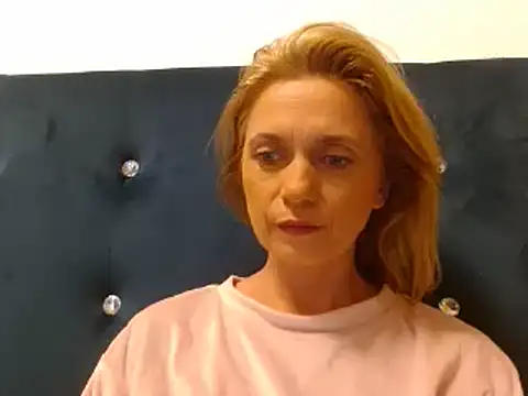 MysticCreature online show from April 9, 2026, 4:14 am