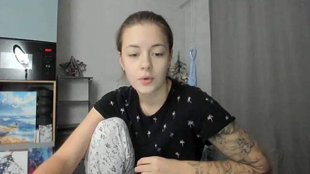 why again me online show from December 21, 2025, 7:26 pm