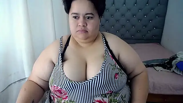 hotlesby4uxxx online show from December 14, 2024, 7:57 pm