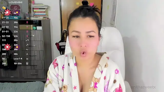 Snapshot of sweetana_ chatting on October 28, 2025, 10:47 am sweetana online show from October 28, 2025, 10:47 am