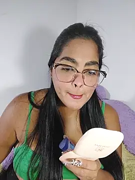 Snapshot of missmelissa_ chatting on February 5, 2026, 12:12 pm missmelissa online show from February 5, 2026, 12:12 pm
