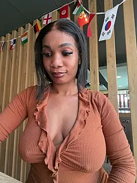 Snapshot of __Nessa__ chatting on July 12, 2026, 11:22 am Nessa online show from July 12, 2026, 11:22 am