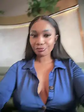 Snapshot of __Nessa__ chatting on February 16, 2025, 11:49 am   Nessa   online show from February 16, 2025, 11:49 am