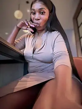 Snapshot of __Nessa__ chatting on March 15, 2025, 5:59 pm   Nessa   online show from March 15, 2025, 5:59 pm