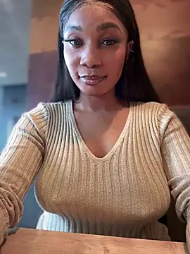 Snapshot of __Nessa__ chatting on March 14, 2025, 11:45 am   Nessa   online show from March 14, 2025, 11:45 am