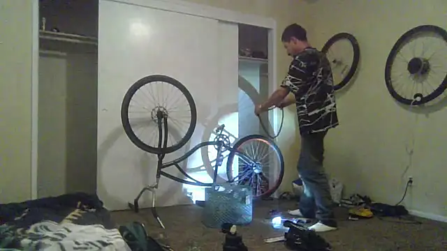 OscarbidD661 online show from May 9, 2026, 1:31 am