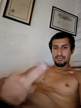 OscarbidD661 online show from August 1, 2026, 6:44 am