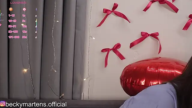 Snapshot of BeckyMartens chatting on February 13, 2026, 4:23 am BeckyMartens online show from February 13, 2026, 4:23 am