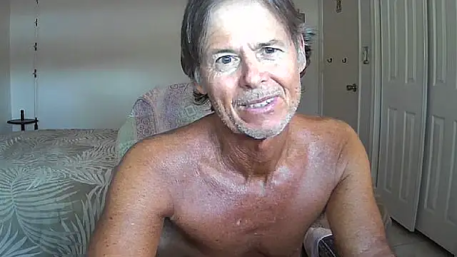 nakeedcowboi65 online show from April 10, 2026, 10:28 pm