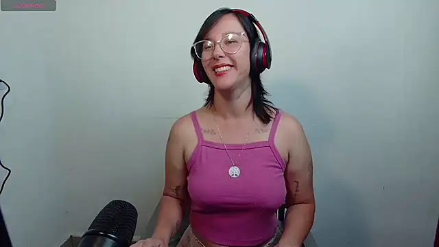 Snapshot of mahina84 chatting on July 21, 2026, 5:14 pm mahina84 online show from July 21, 2026, 5:14 pm