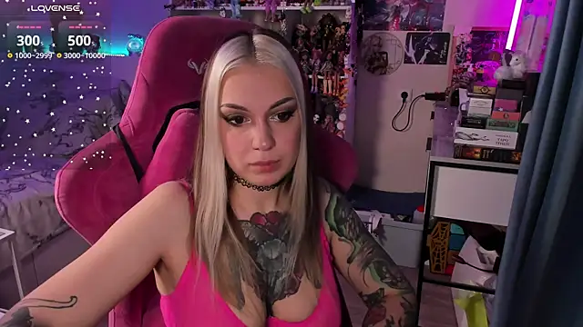 ChloeKohaku online show from December 20, 2025, 2:47 am