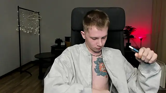 arlekincrop online show from March 20, 2025, 10:07 pm