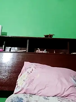 QueenSoreal online show from October 1, 2025, 6:12 pm