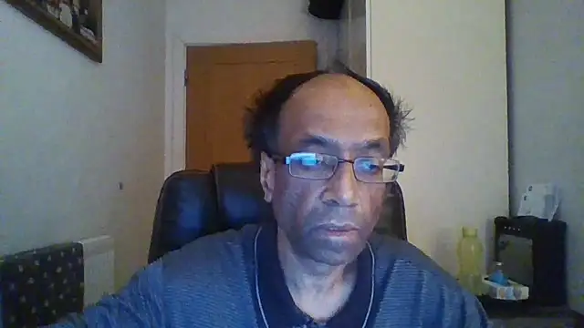 rauncher1 online show from December 1, 2025, 9:32 am