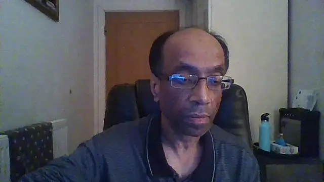 rauncher1 online show from December 1, 2025, 11:27 pm