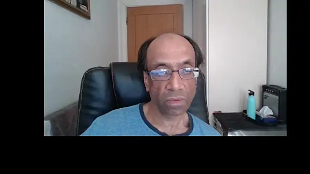 Snapshot of rauncher1 chatting on July 15, 2026, 1:40 pm rauncher1 online show from July 15, 2026, 1:40 pm
