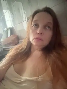 Susanel online show from April 16, 2026, 1:23 pm