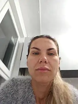 FeliciaKrige online show from January 7, 2026, 9:42 pm