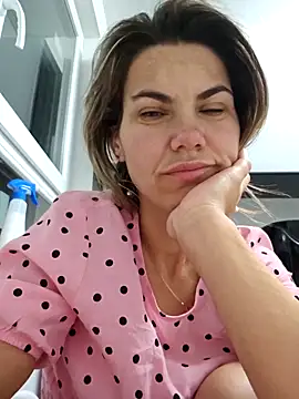 Snapshot of FeliciaKrige chatting on April 30, 2026, 10:58 pm FeliciaKrige online show from April 30, 2026, 10:58 pm