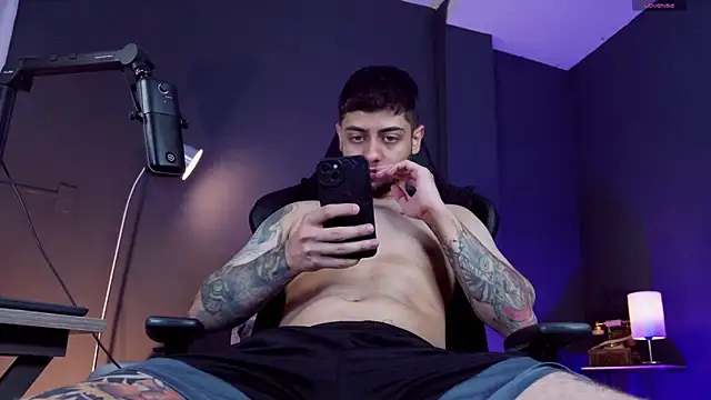 alessandro duty online show from October 30, 2025, 12:09 am