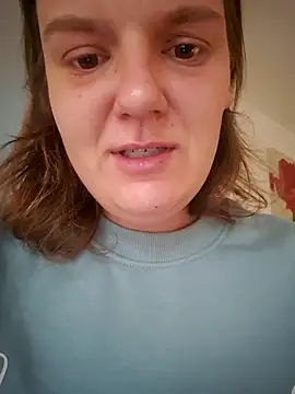 Cutegirlforyou online show from November 5, 2025, 7:44 am