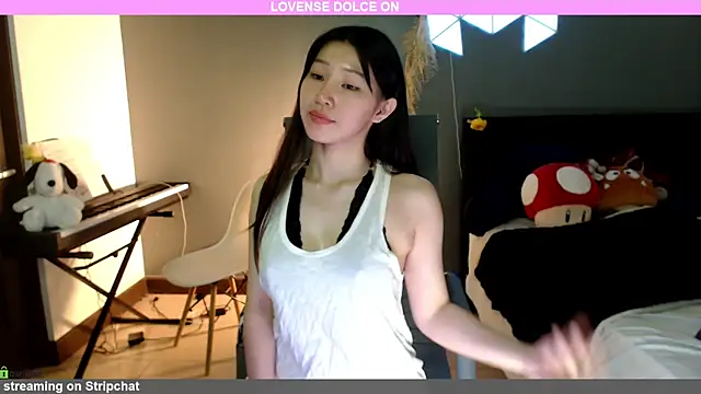 Snapshot of minarocket_ chatting on January 16, 2025, 3:45 pm minarocket  online show from January 16, 2025, 3:45 pm