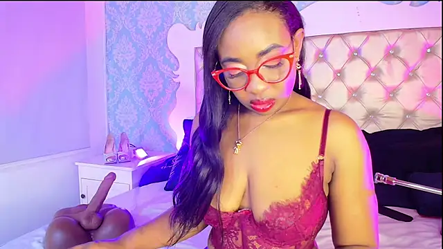 Snapshot of CaseyMoon chatting on May 11, 2026, 12:50 pm CaseyMoon online show from May 11, 2026, 12:50 pm