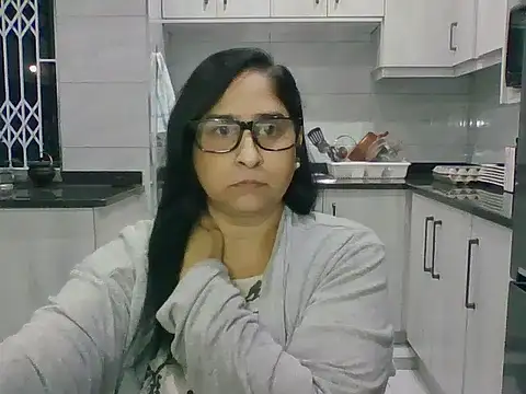 Snapshot of Indiankushy chatting on July 2, 2026, 6:03 pm Indiankushy online show from July 2, 2026, 6:03 pm