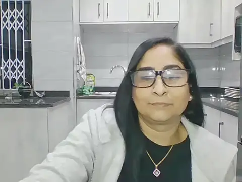 Snapshot of Indiankushy chatting on July 11, 2026, 5:35 pm Indiankushy online show from July 11, 2026, 5:35 pm