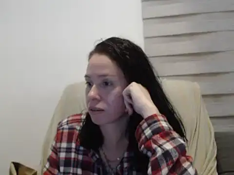 Venusluxodomme online show from March 2, 2026, 7:15 am