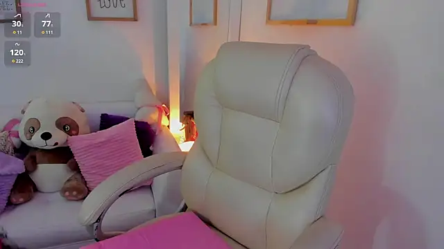 zobe love online show from April 17, 2026, 5:38 pm