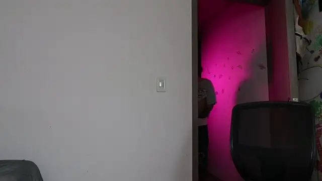 trieone online show from April 15, 2026, 2:50 am