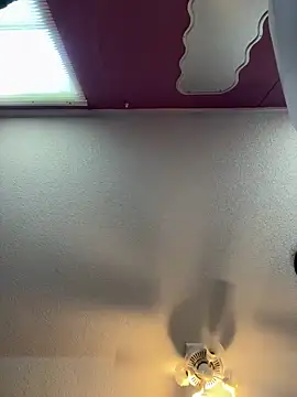 lolabunny9 online show from September 16, 2025, 1:23 pm