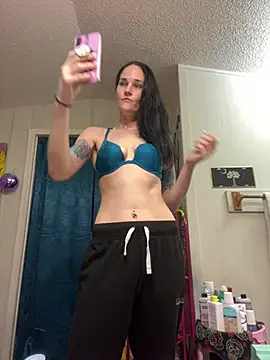 lolabunny9 online show from February 9, 2025, 3:12 pm