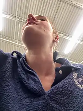 lolabunny9 online show from March 10, 2025, 4:46 pm