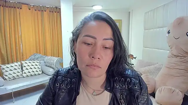 Snapshot of gaby_trent chatting on December 5, 2025, 3:10 pm gaby trent online show from December 5, 2025, 3:10 pm