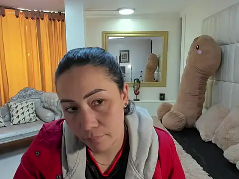 Snapshot of gaby_trent chatting on November 10, 2025, 1:27 pm gaby trent online show from November 10, 2025, 1:27 pm