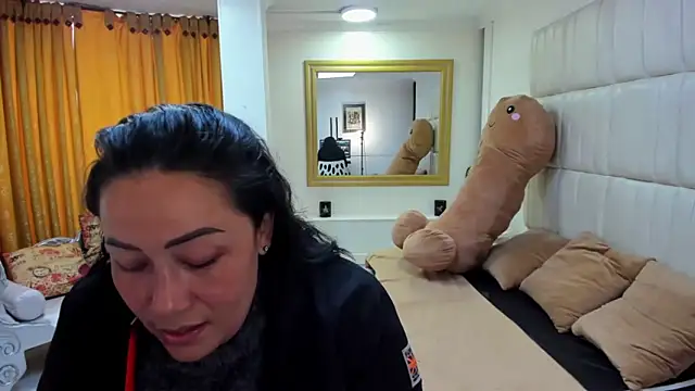 Snapshot of gaby_trent chatting on October 16, 2025, 1:52 pm gaby trent online show from October 16, 2025, 1:52 pm