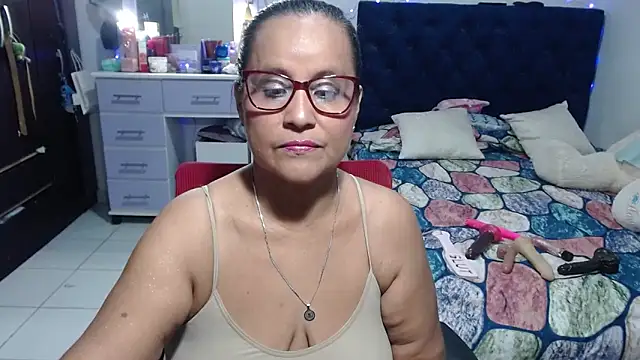pervert mommy  online show from June 4, 2026, 9:47 am