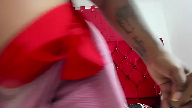 Snapshot of harleyevaans chatting on February 27, 2025, 12:01 pm harleyevaans online show from February 27, 2025, 12:01 pm