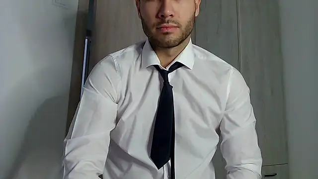 Justynn1 online show from December 31, 2024, 7:31 am