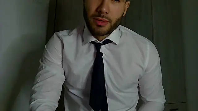 Justynn1 online show from December 13, 2025, 11:55 pm