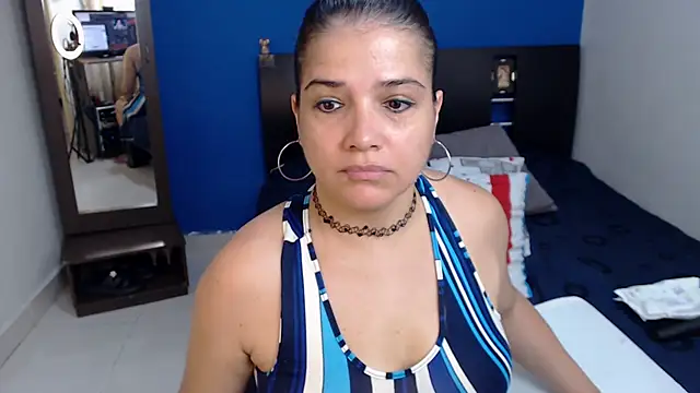 Snapshot of GlendaStarx chatting on April 30, 2026, 9:19 pm GlendaStarx online show from April 30, 2026, 9:19 pm