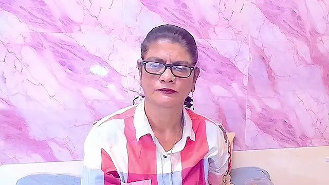 IndianAllure online show from November 6, 2025, 5:22 am