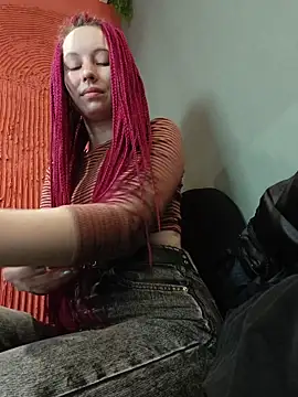 Frost foxy online show from March 15, 2026, 4:41 am